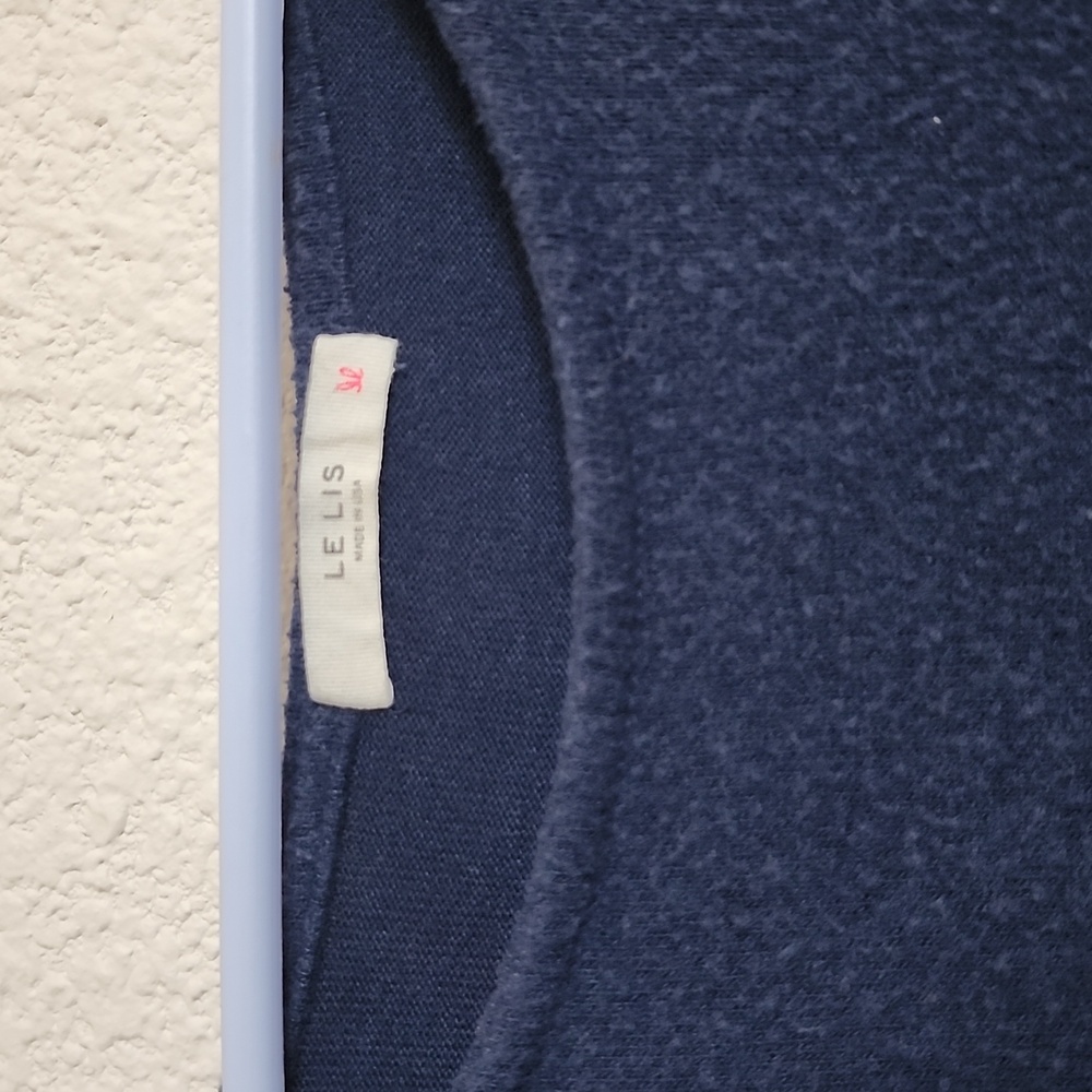 Sweater - Picture 3 of 3